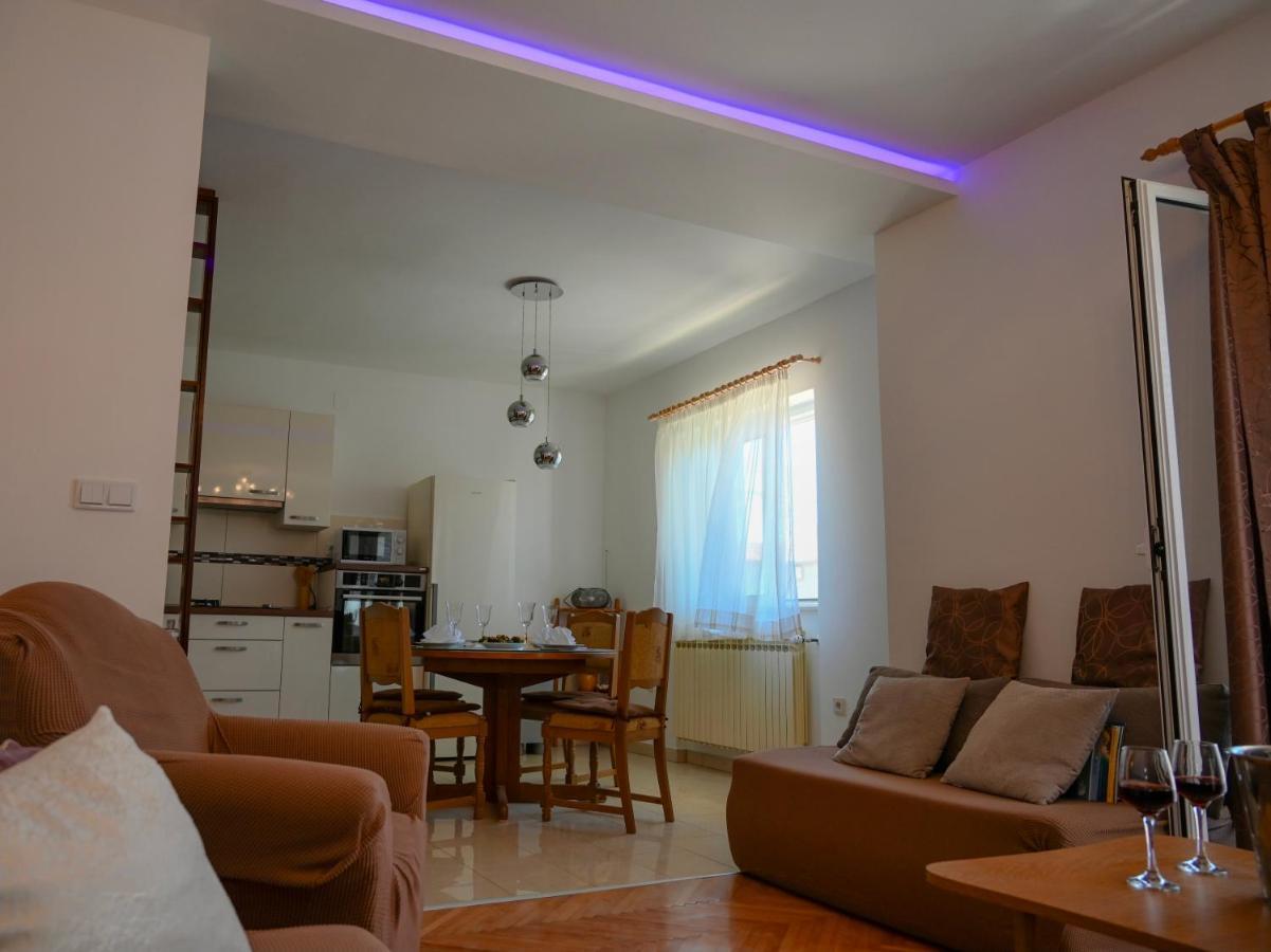 Apartment Damir Trogir Exterior foto