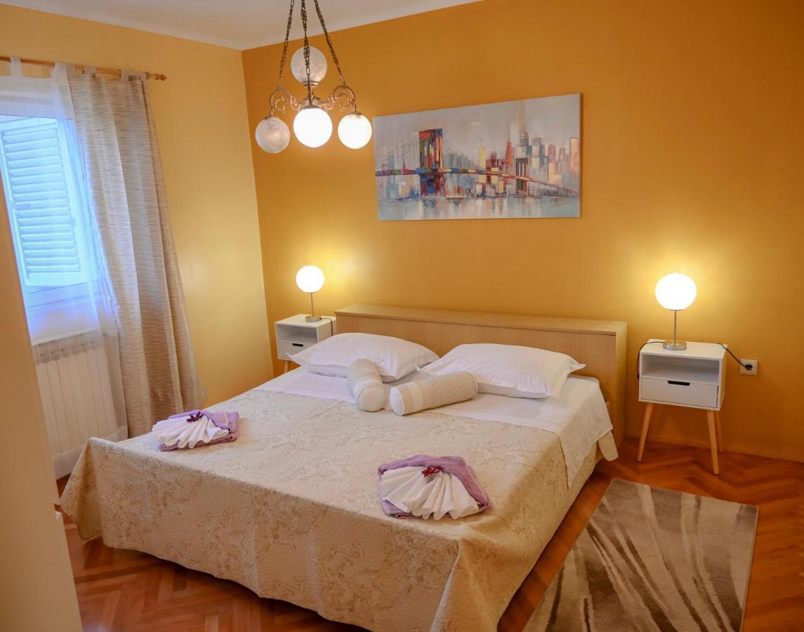Apartment Damir Trogir Exterior foto