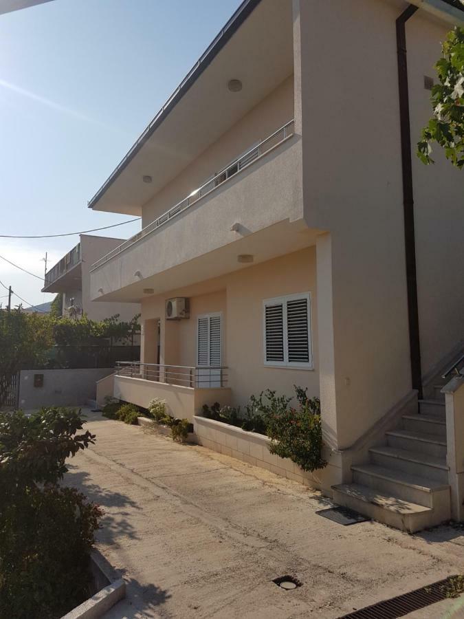 Apartment Damir Trogir Exterior foto